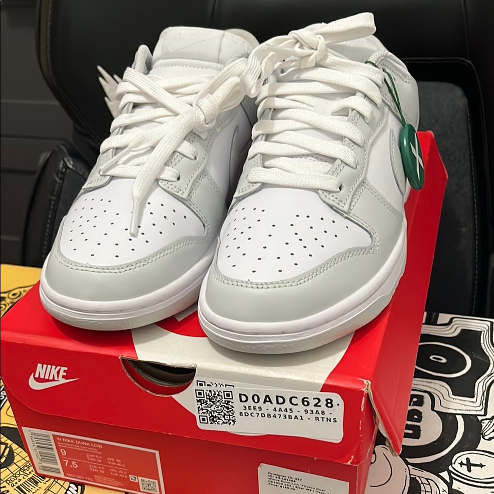 Womens Nike Dunk Low